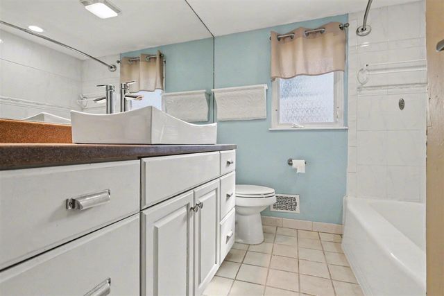 244 Downey Drive, Benton Harbor, MI 49022