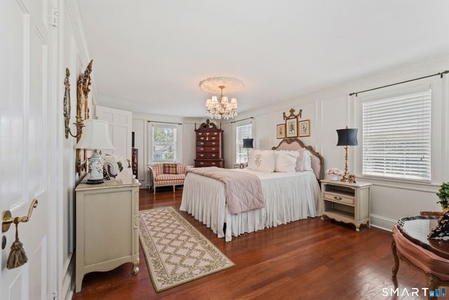 42 Newport Avenue, West Hartford, CT 06107
