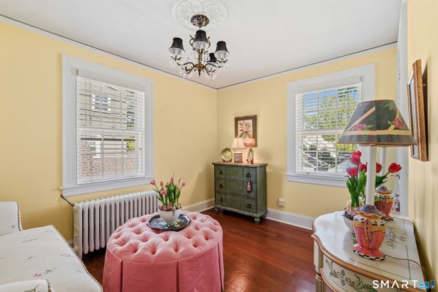 42 Newport Avenue, West Hartford, CT 06107