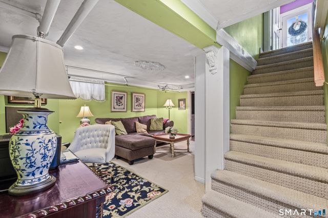 42 Newport Avenue, West Hartford, CT 06107