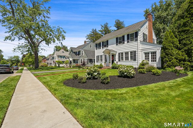 42 Newport Avenue, West Hartford, CT 06107