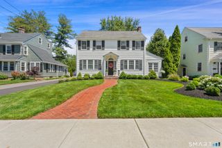 42 Newport Avenue, West Hartford, CT 06107