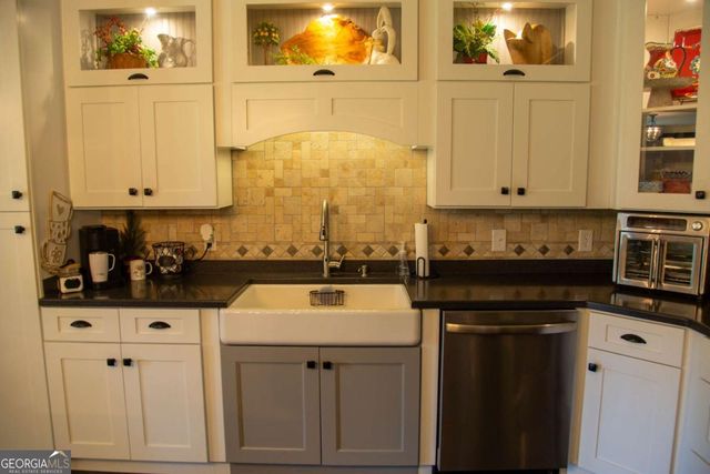 2612 Buck Head Road, Baxley, GA 31513