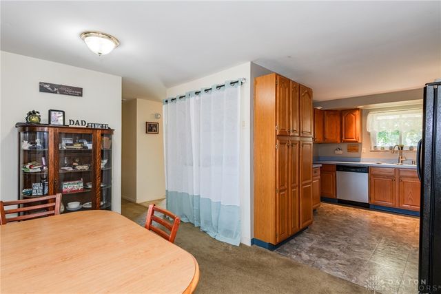 1021 Cottage Court Drive, Fairborn, OH 45324
