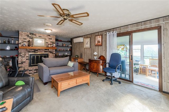 1021 Cottage Court Drive, Fairborn, OH 45324