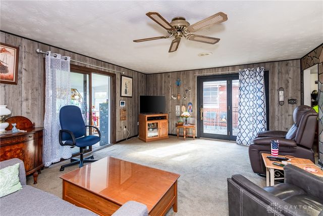 1021 Cottage Court Drive, Fairborn, OH 45324