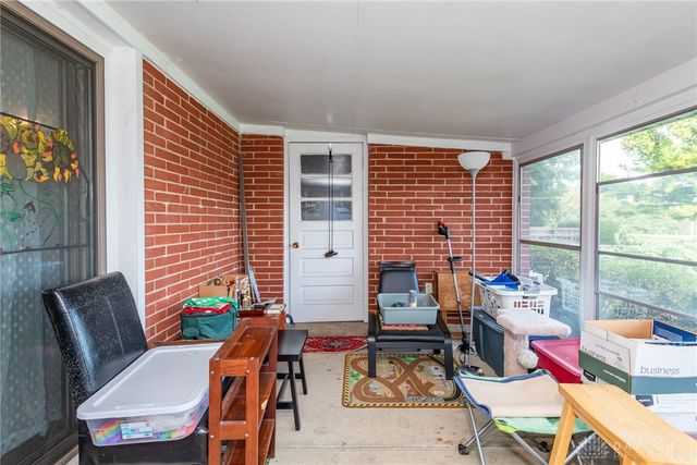 1021 Cottage Court Drive, Fairborn, OH 45324