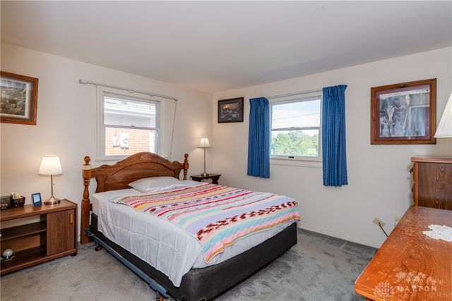1021 Cottage Court Drive, Fairborn, OH 45324