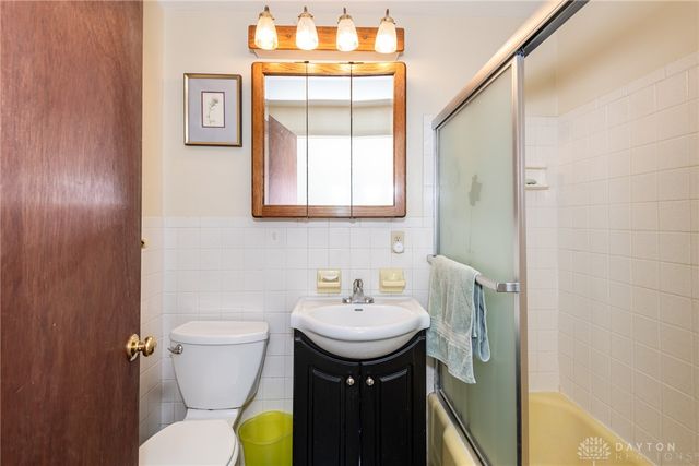 1021 Cottage Court Drive, Fairborn, OH 45324