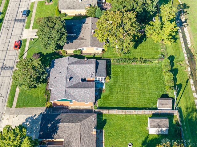 1021 Cottage Court Drive, Fairborn, OH 45324