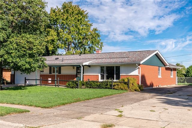 1021 Cottage Court Drive, Fairborn, OH 45324