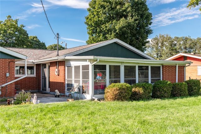 1021 Cottage Court Drive, Fairborn, OH 45324