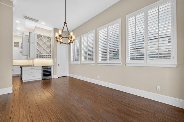 715 Suncatcher Circle, Richmond, TX 77406