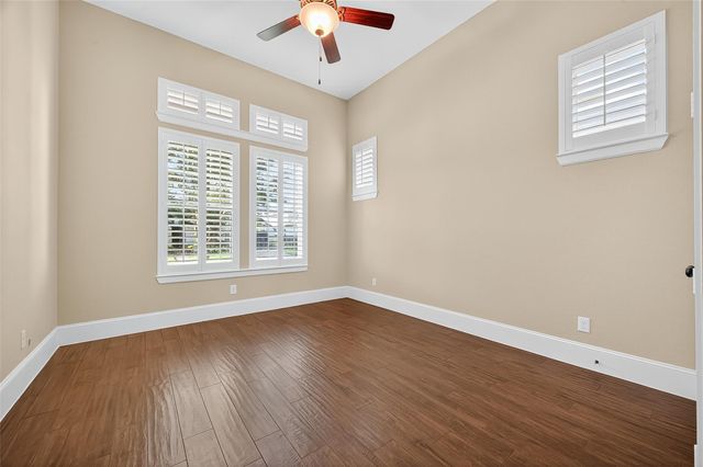 715 Suncatcher Circle, Richmond, TX 77406