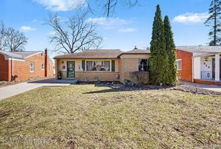 311 Pioneer Drive, Pontiac, MI 48341