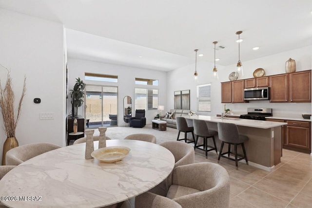 7504 W Janusia Lane, Marana, AZ 85658