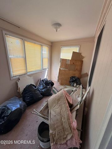 104 Union Avenue, Stratford, NJ 08084