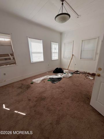 104 Union Avenue, Stratford, NJ 08084