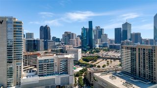 2408 Victory Park Lane 832, Dallas, TX 75219