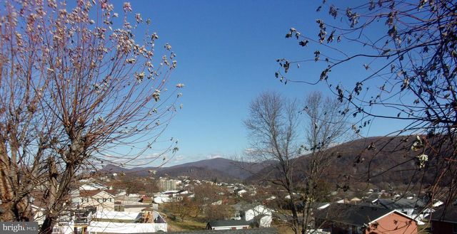 1545 FUNDERBURG ST, Keyser, WV 26726