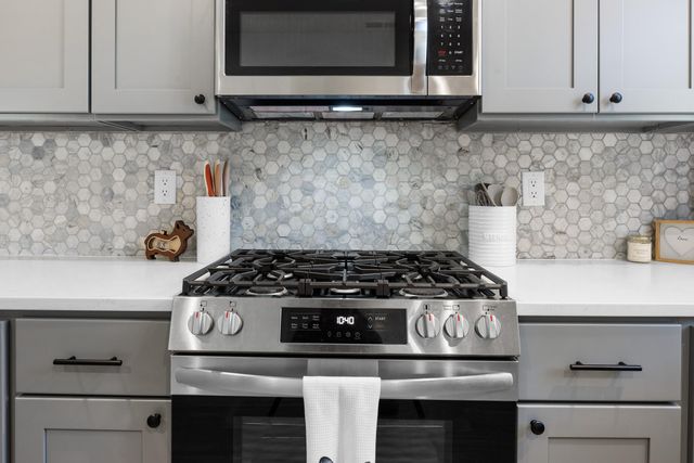 1331 NE 4th Street, Redmond, OR 97756