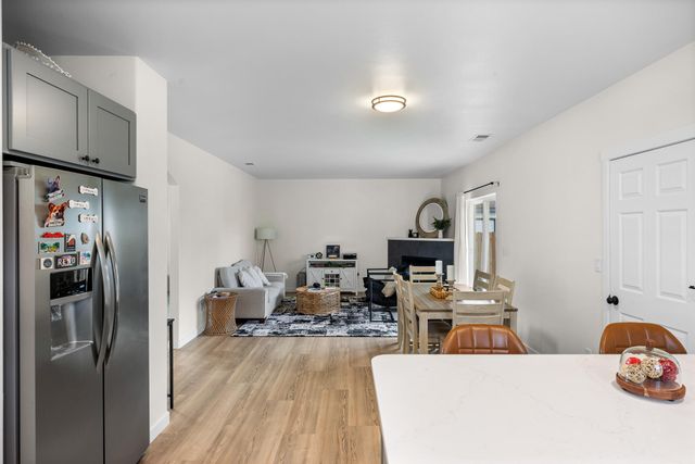 1331 NE 4th Street, Redmond, OR 97756