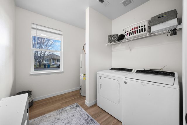 1331 NE 4th Street, Redmond, OR 97756