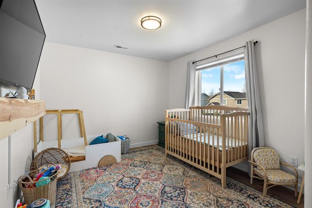 1331 NE 4th Street, Redmond, OR 97756