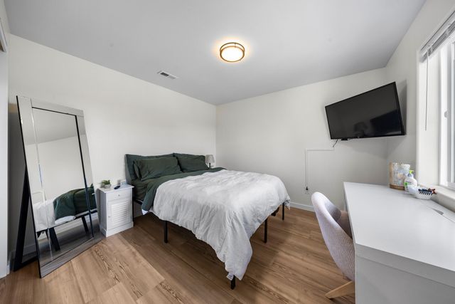 1331 NE 4th Street, Redmond, OR 97756