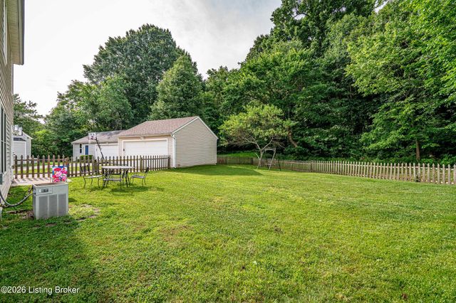 6314 Maravian Dr, Louisville, KY 40258