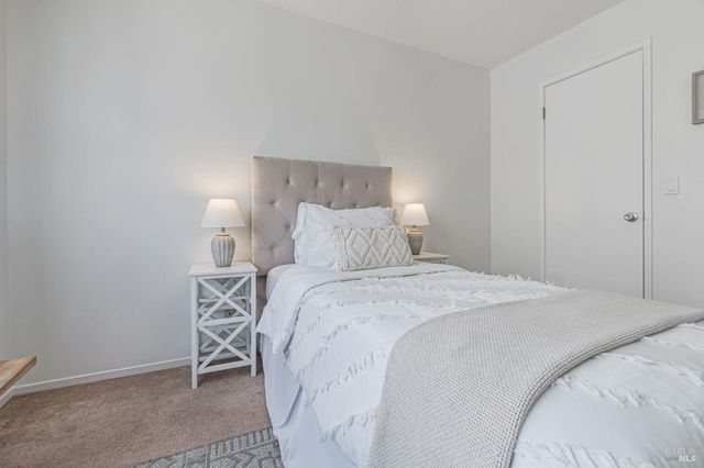 64 Los Padres Cir, Novato, CA 94947