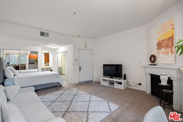 620 S Gramercy Place 229, Los Angeles, CA 90005