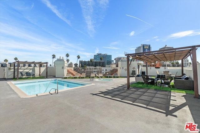 620 S Gramercy Place 229, Los Angeles, CA 90005