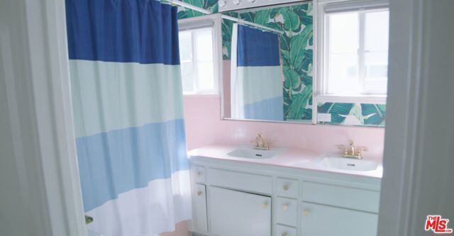 1016 Palm Avenue, West Hollywood, CA 90069