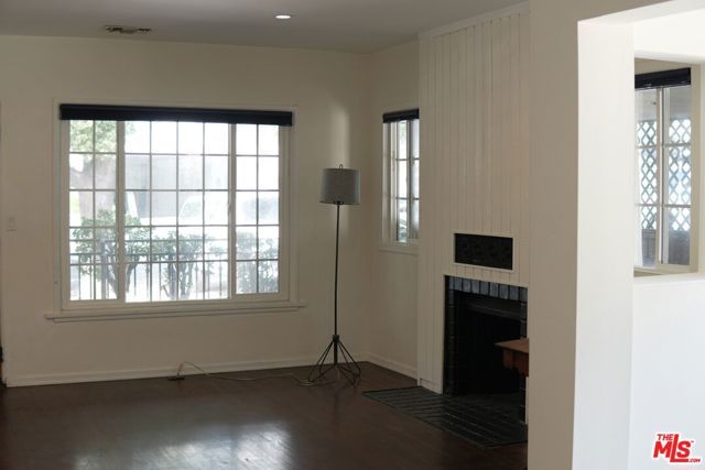 1016 Palm Avenue, West Hollywood, CA 90069