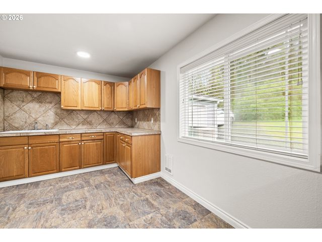 5720 SOLLIE SMITH Rd, Tillamook, OR 97141
