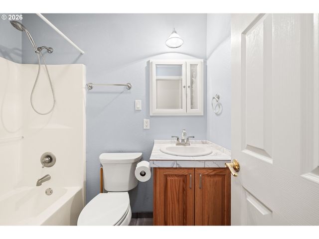 5720 SOLLIE SMITH Rd, Tillamook, OR 97141