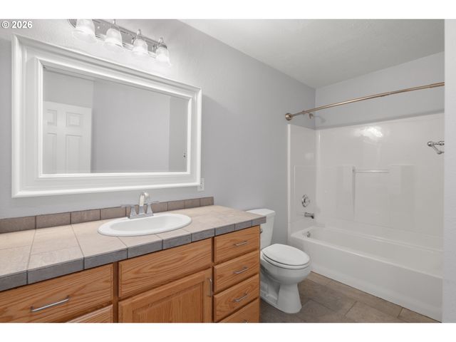 5720 SOLLIE SMITH Rd, Tillamook, OR 97141