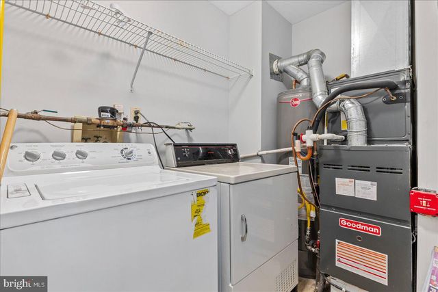 222 STEEPLECHASE CT, Woodbury, NJ 08096