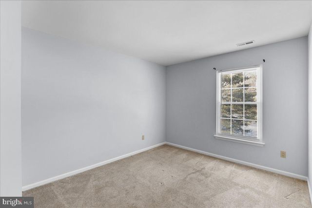 222 STEEPLECHASE CT, Woodbury, NJ 08096