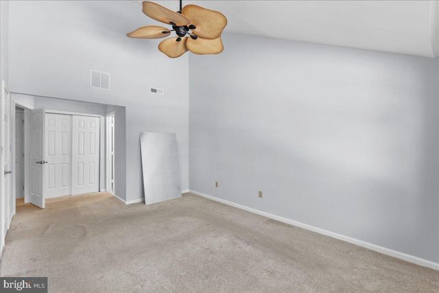 222 STEEPLECHASE CT, Woodbury, NJ 08096