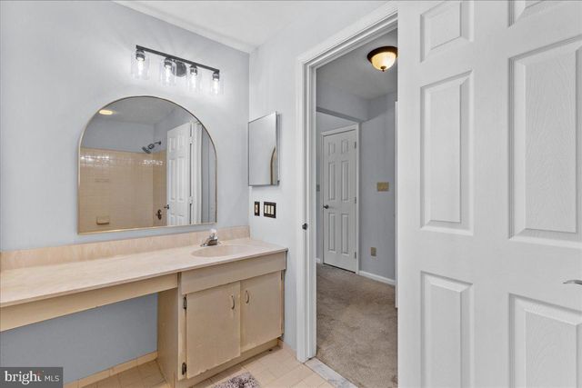 222 STEEPLECHASE CT, Woodbury, NJ 08096