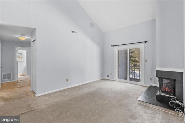 222 STEEPLECHASE CT, Woodbury, NJ 08096