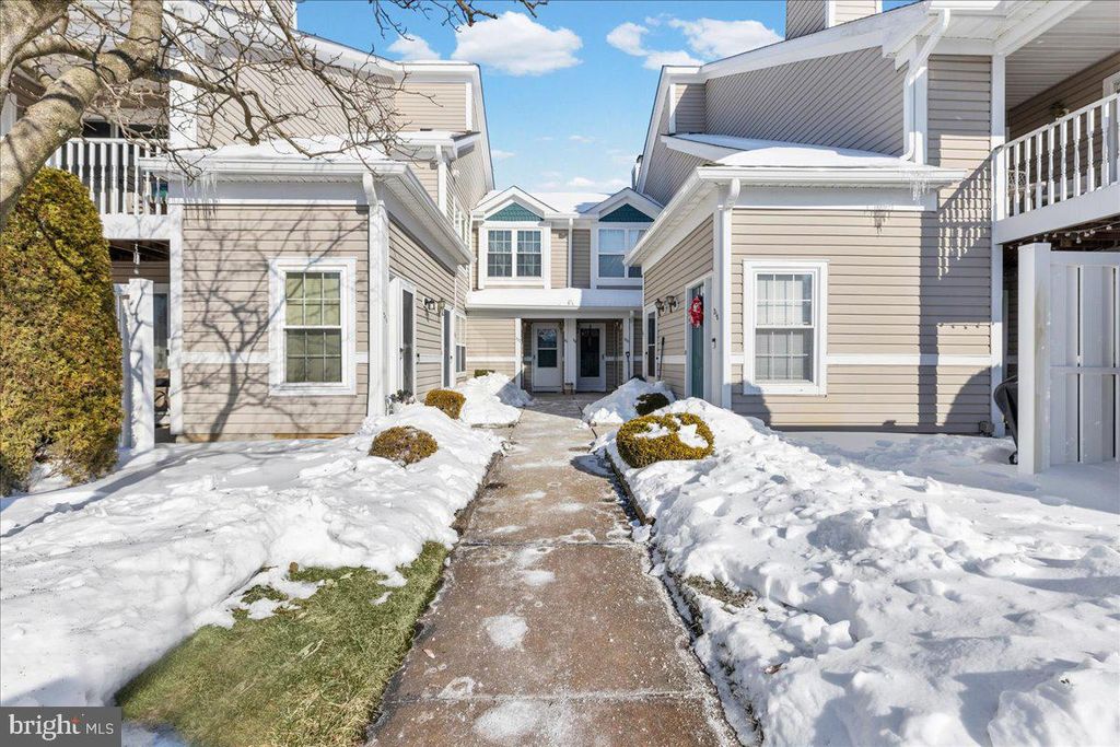 222 STEEPLECHASE CT, Woodbury, NJ 08096