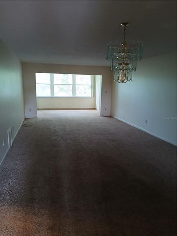 5880 38TH AVENUE N 304, St Petersburg, FL 33710