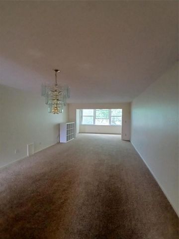 5880 38TH AVENUE N 304, St Petersburg, FL 33710