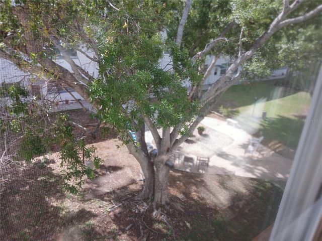 5880 38TH AVENUE N 304, St Petersburg, FL 33710