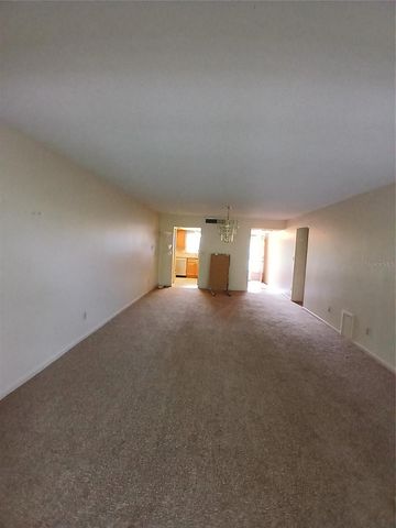 5880 38TH AVENUE N 304, St Petersburg, FL 33710