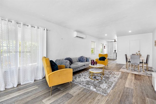 821 84th Street, Miami Beach, FL 33141