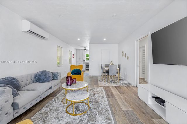 821 84th Street, Miami Beach, FL 33141
